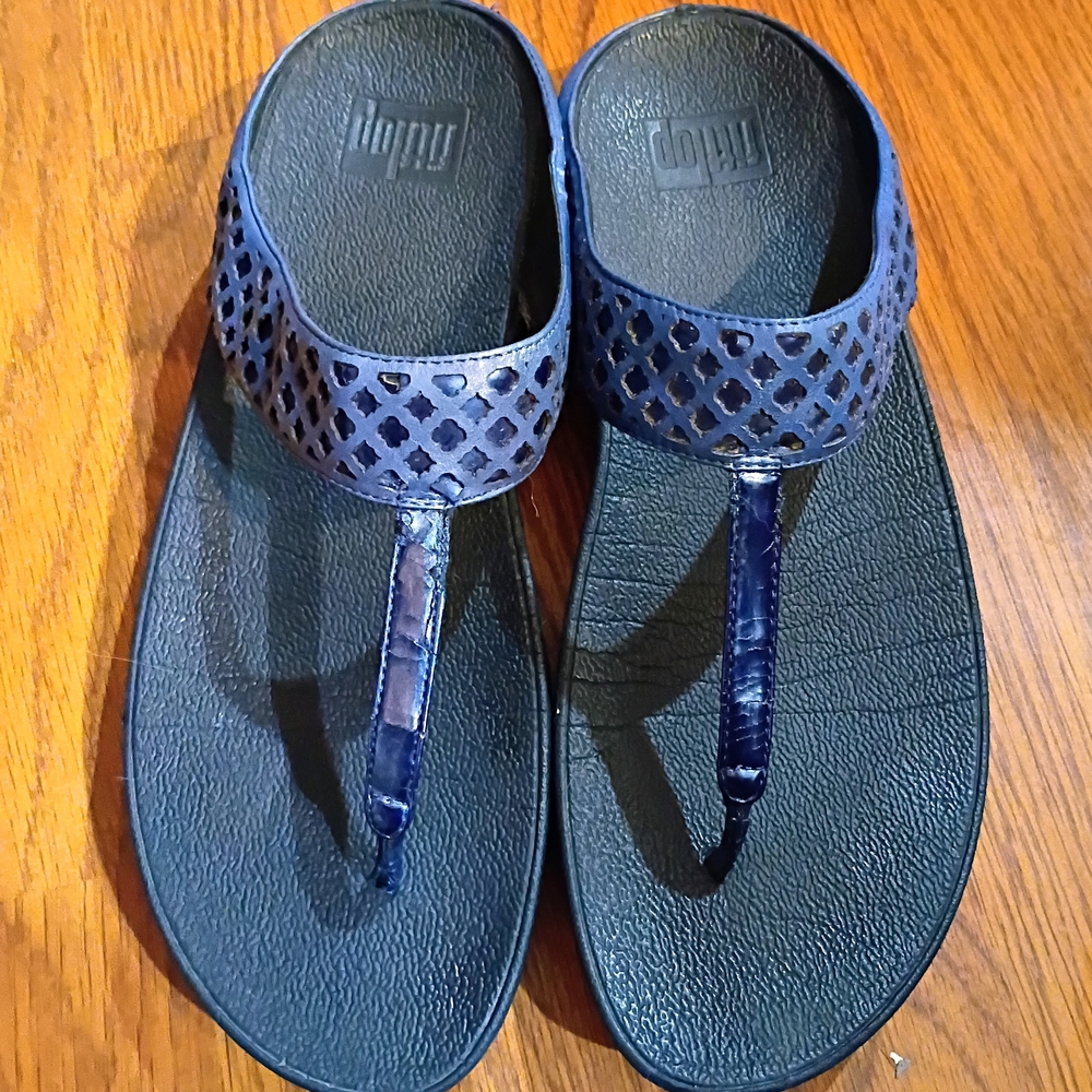 Fitflop Navy Blue Perforated Thong Sandals#4